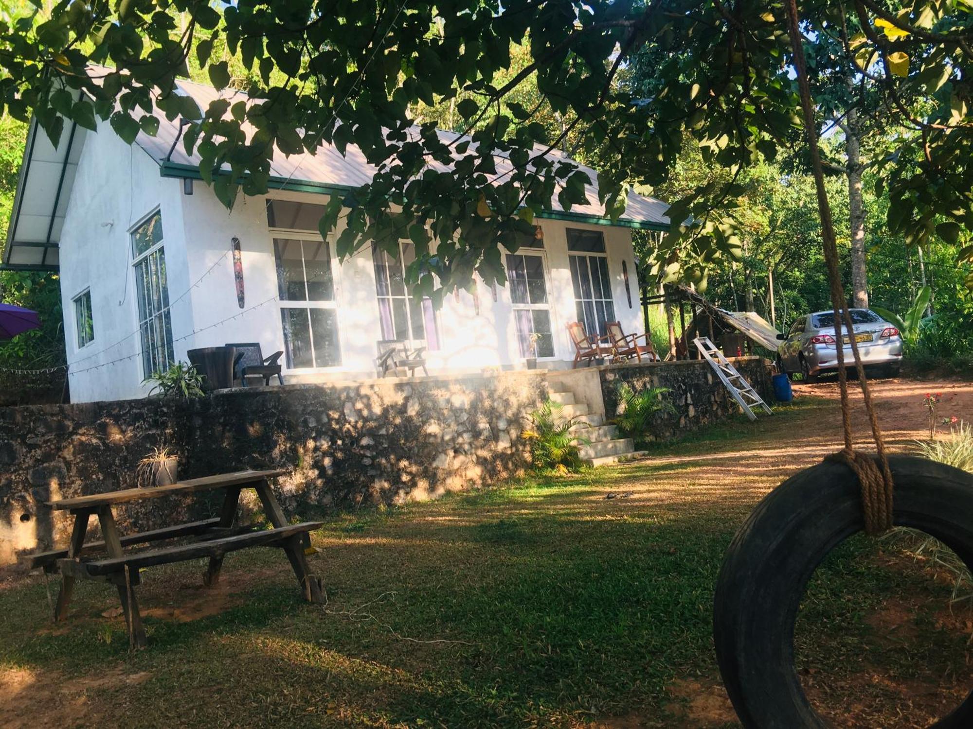Little Wood Villa And Retreats Doluwa Κάντι Εξωτερικό φωτογραφία